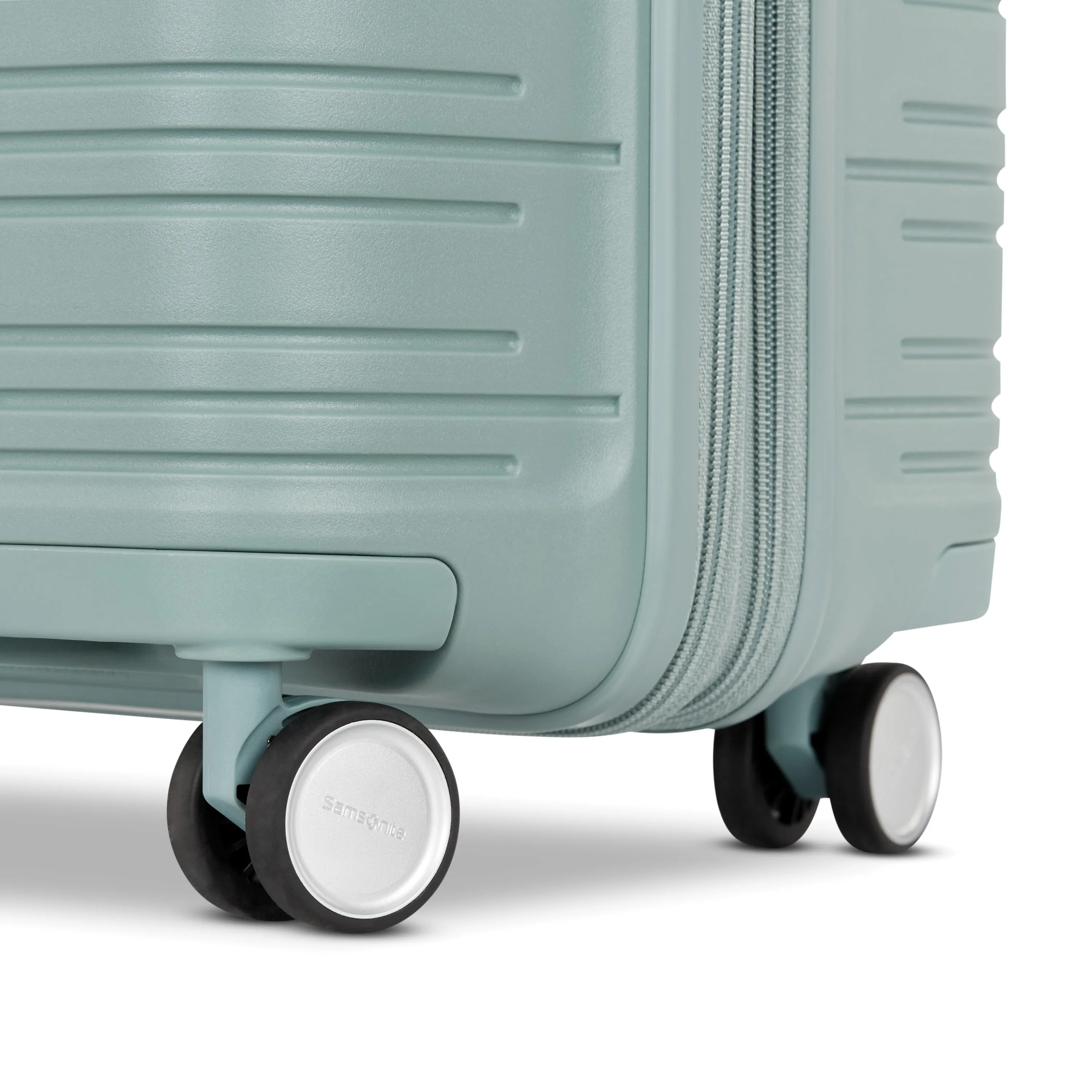 Samsonite Elevation Plus Frontload Spinner Carry-On™